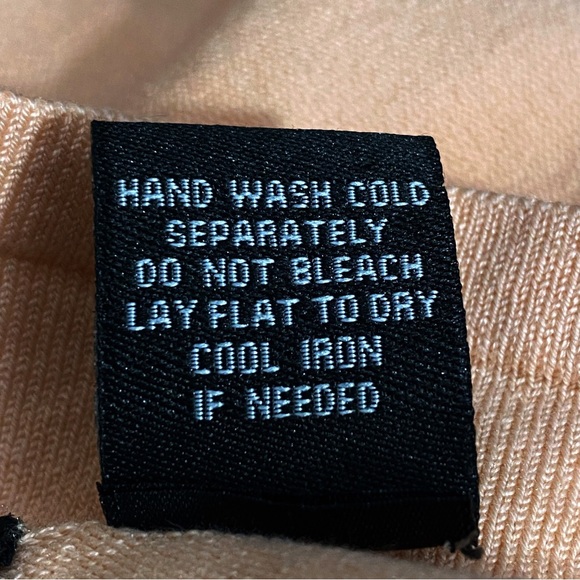 FIELD MANOR 52% silk with nylon and cotton sweater. Bead trim neck and wrist L - Picture 7 of 7